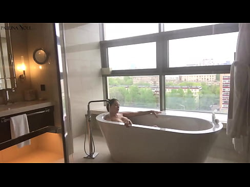 ❤️ Riesiges Babe wichst leidenschaftlich ihre Muschi im Badezimmer Porno bei de.hentaisea-com.ru ️❤