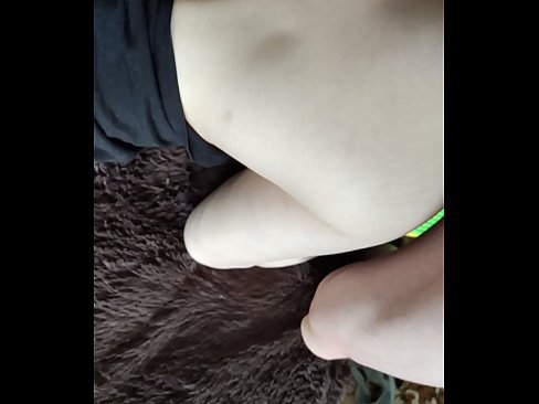 ❤️ Russisches Mädchen stöhnt zu Hause anal Teil 2 Porno bei de.hentaisea-com.ru ️❤